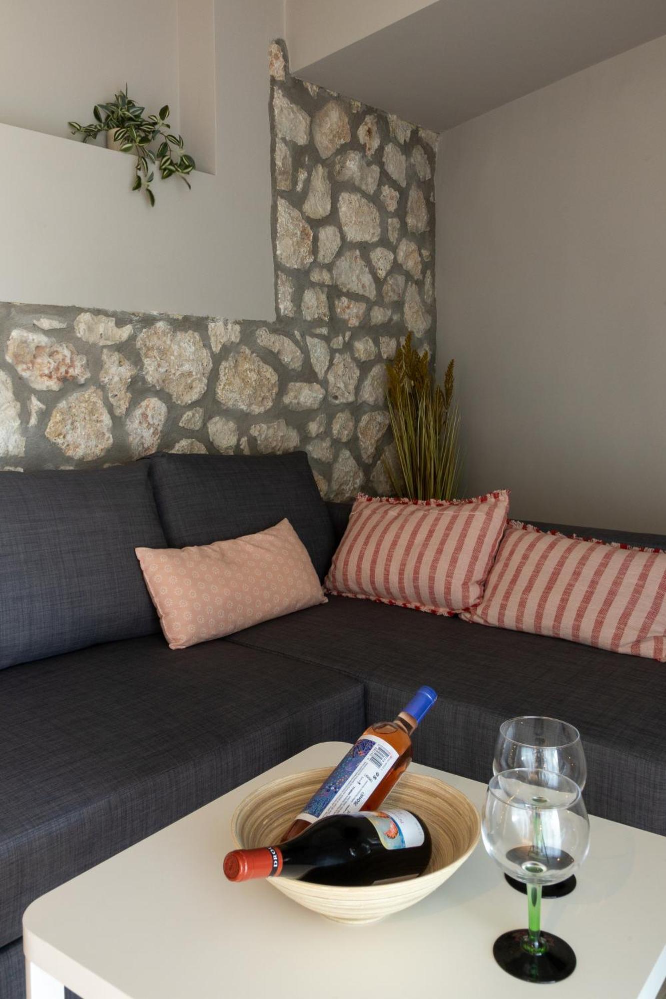 הוילה Marcon Stone House ניקיאנה מראה חיצוני תמונה